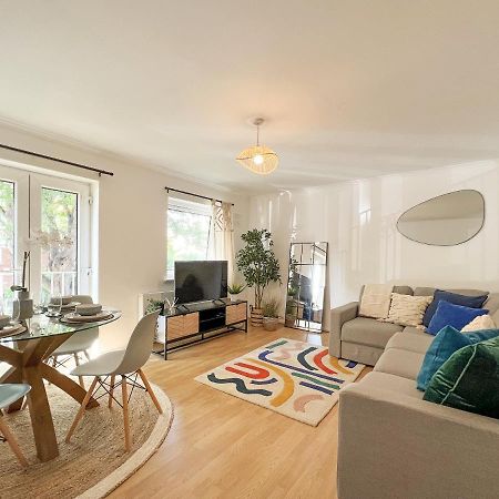 Beautiful Windsor 2 Bed, Perfect Location, 5 Mins Walk To Centre, Free Parking, Legoland, Ascot 아파트 외부 사진