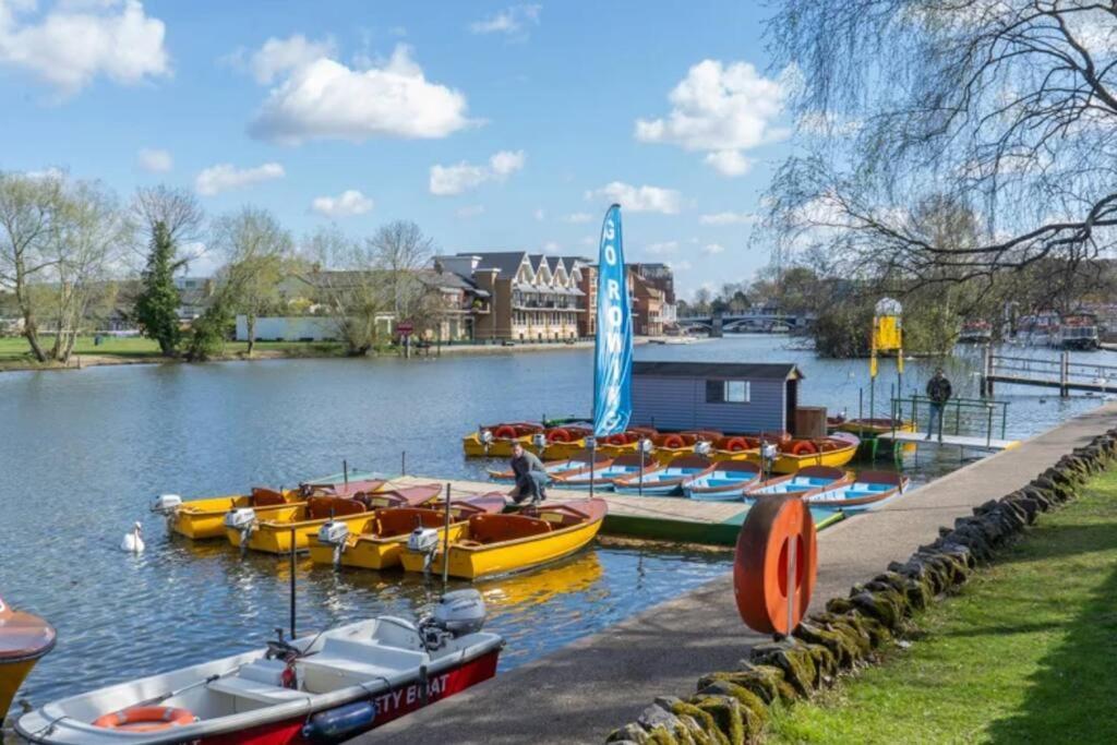 Beautiful Windsor 2 Bed, Perfect Location, 5 Mins Walk To Centre, Free Parking, Legoland, Ascot 아파트 외부 사진