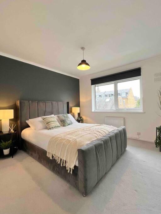Beautiful Windsor 2 Bed, Perfect Location, 5 Mins Walk To Centre, Free Parking, Legoland, Ascot 아파트 외부 사진