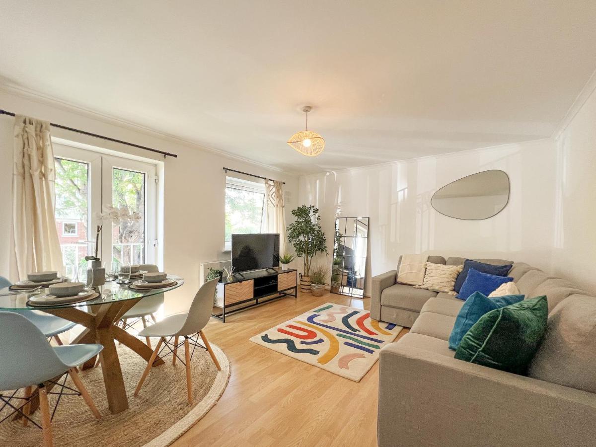 Beautiful Windsor 2 Bed, Perfect Location, 5 Mins Walk To Centre, Free Parking, Legoland, Ascot 아파트 외부 사진