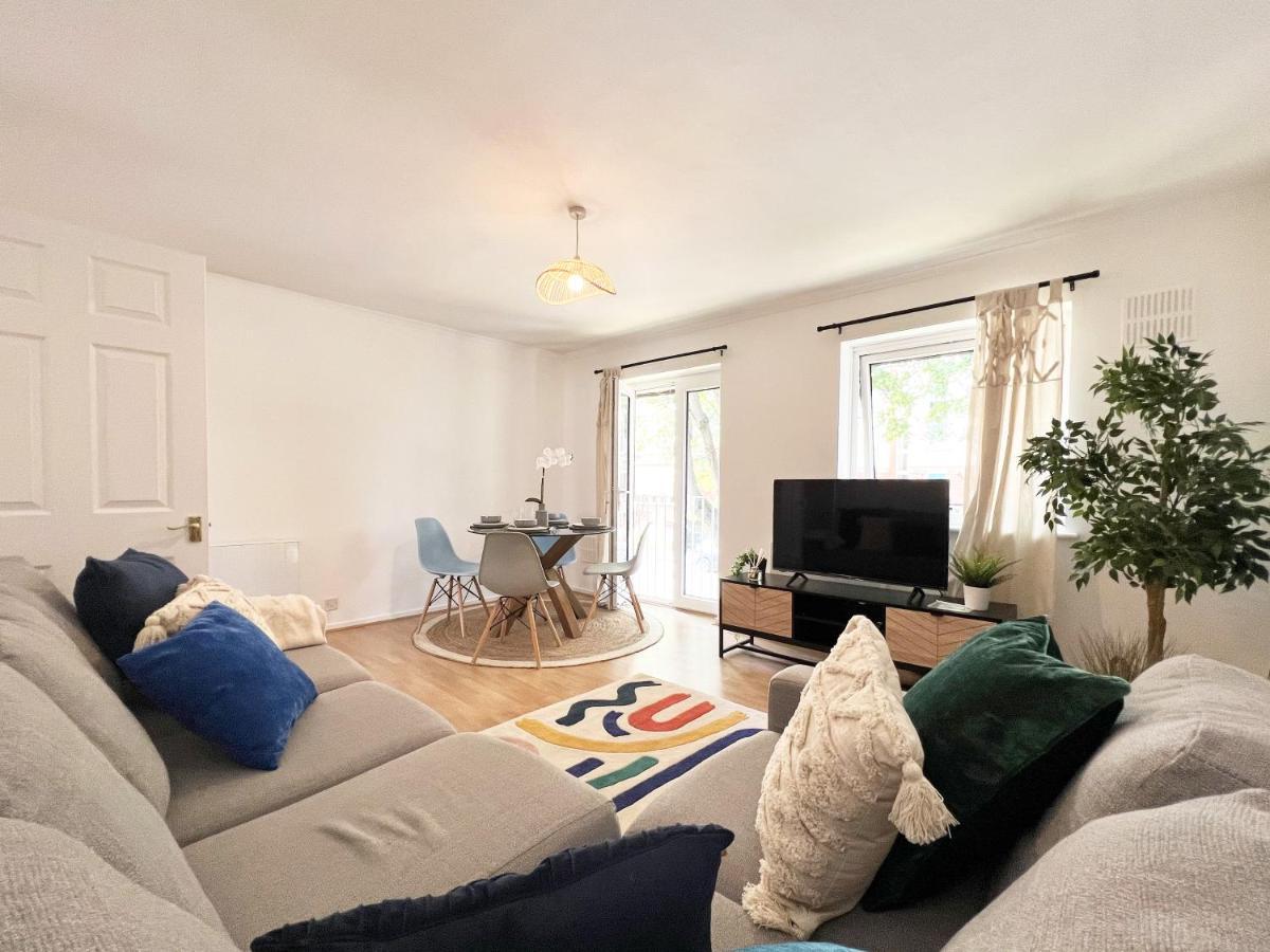 Beautiful Windsor 2 Bed, Perfect Location, 5 Mins Walk To Centre, Free Parking, Legoland, Ascot 아파트 외부 사진